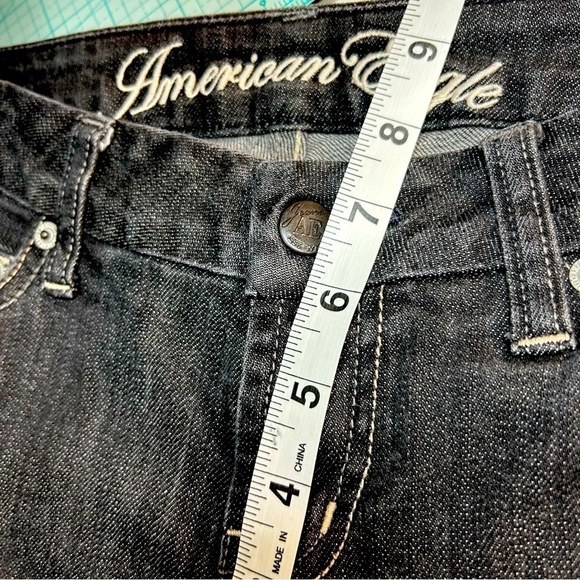 American Eagle Straight Leg Jeans Womens Sz 2 - Picture 7 of 8